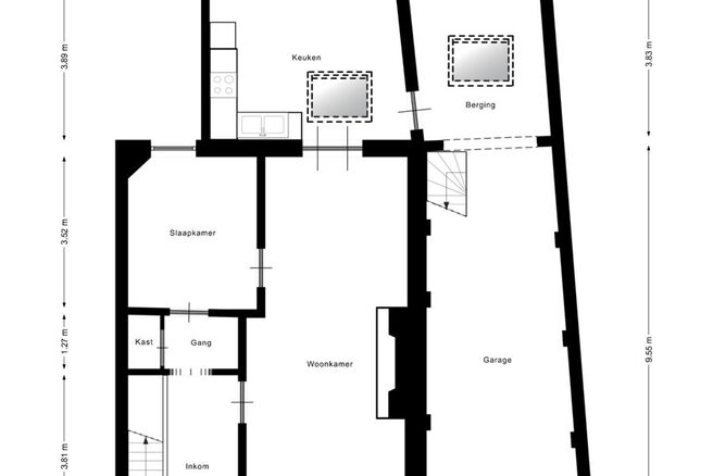 Deze gezinswoning met potentieel biedt 5 slaapkamers, een grote garage en een aangename tuin.
Gelegen in de rustige en residentiële Humelgem, combineert de woning een centrale ligging met veel ruimte.

Indeling:
Bij het betreden van de woning via de inko