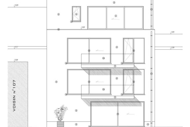 Ce terrain de projet est idéalement situé dans une rue calme avec le Parc Roi Baudouin juste derrière la maison.

La parcelle comprend ce qui suit :

▪️ Un terrain à bâtir de 190m²
▪️ Un garage sur une parcelle de 40ca
▪️ Une maison fami